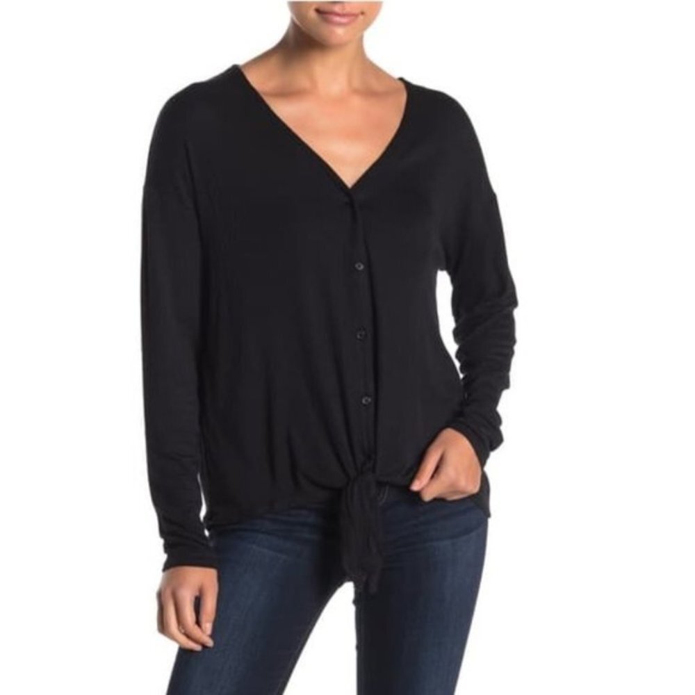 14th & Union Ribbed Tie Front Shirt